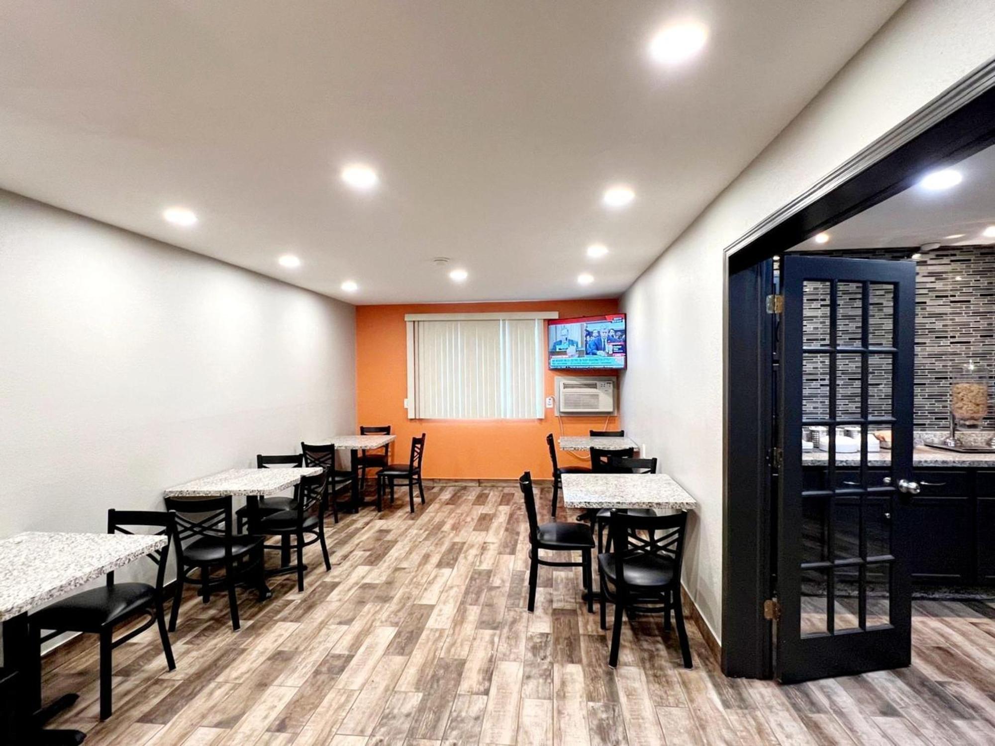锡达拉皮兹东速8酒店 外观 照片